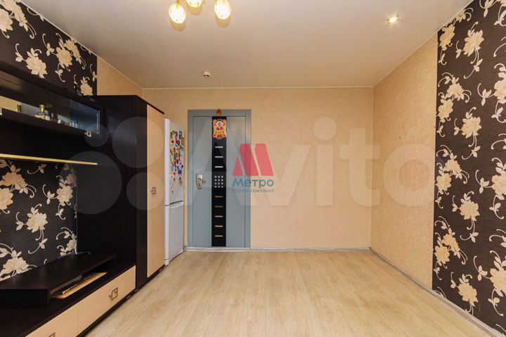 Комната 14 м² в 9-к., 4/4 эт.