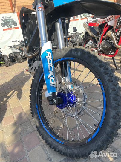 Кроссовый мотоцикл