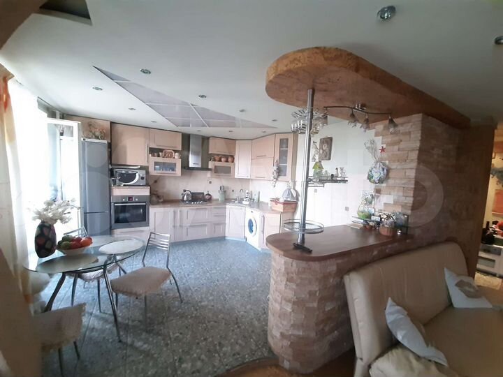 3-к. квартира, 89 м², 6/10 эт.