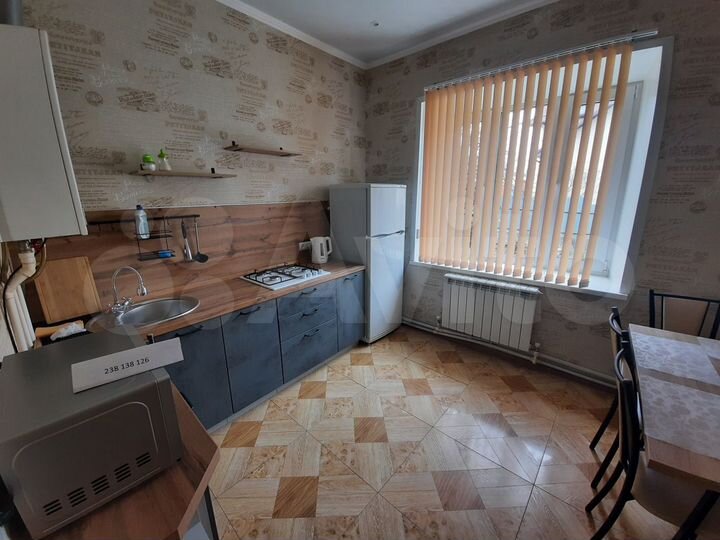 2-к. квартира, 65 м², 1/1 эт.