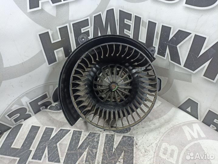 Мотор печки Opel Zafira A