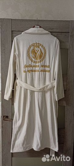 Красивый халат с надписью