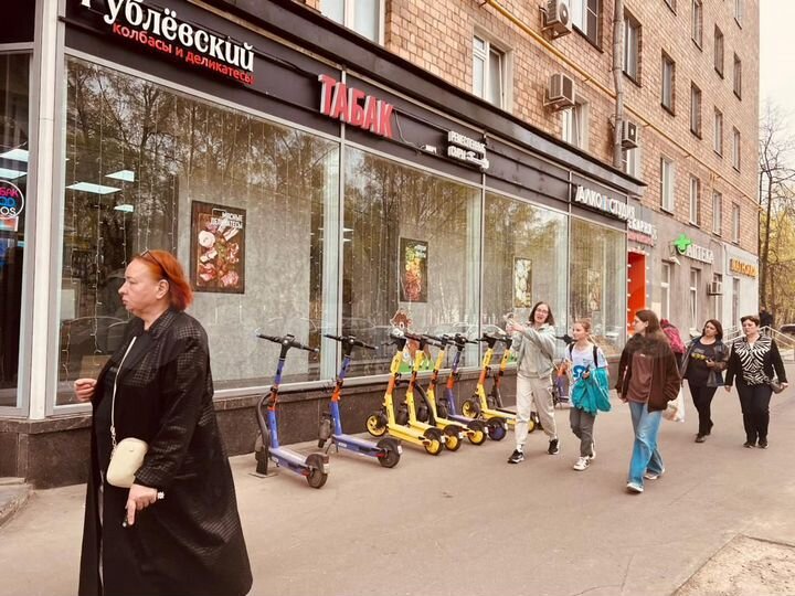 Сдам отделы в гастрономе 10 м², 24 м²