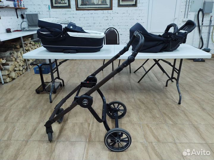 Качественная итальянская коляска CAM