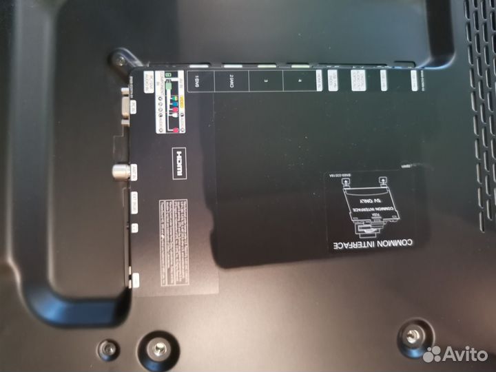 Сломанный телевизор Samsung 7 series tu7500