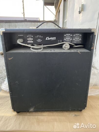 Комбик для бас гитары