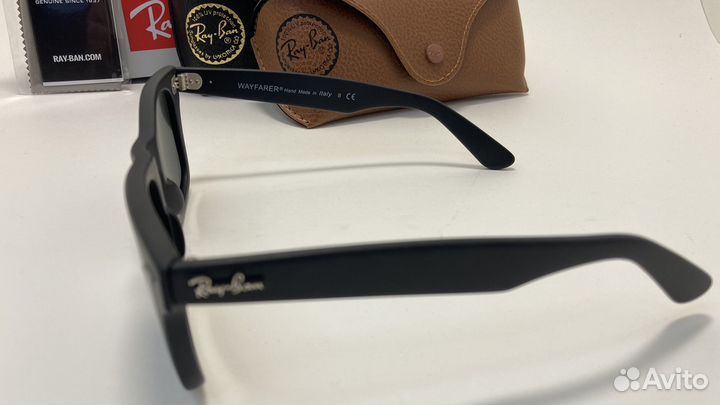 Солнцезащитные очки wayfarer