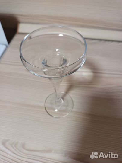 Стеклянные подсвечники