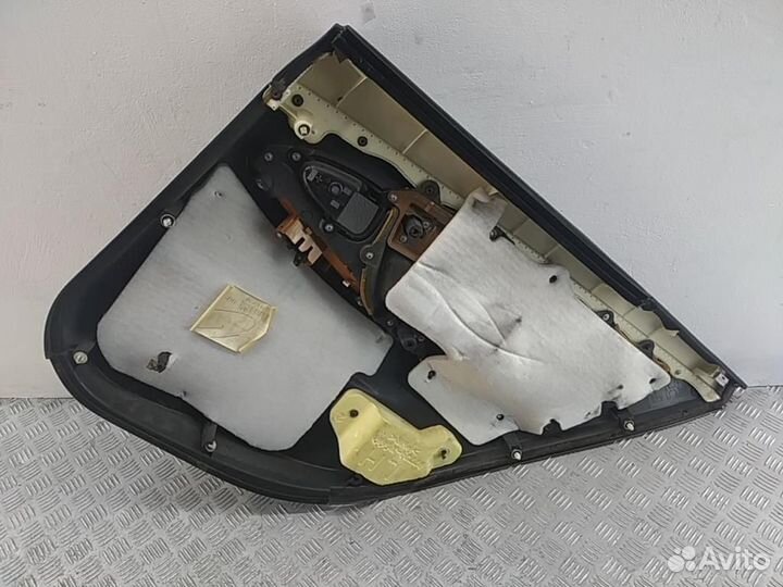 Обшивка двери задней левой Toyota Camry