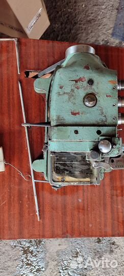 Швейная машина оверлок