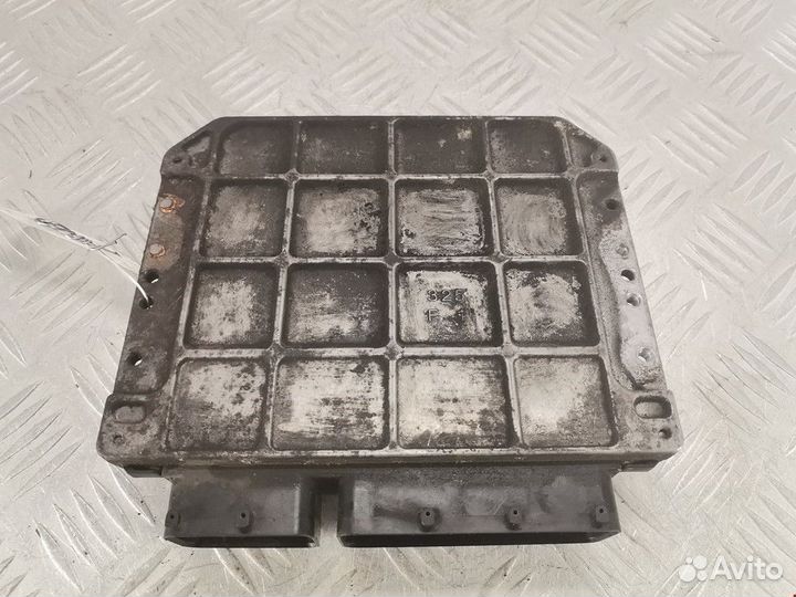 Блок управления двигателем Lexus IS 2 (XE20) 2006