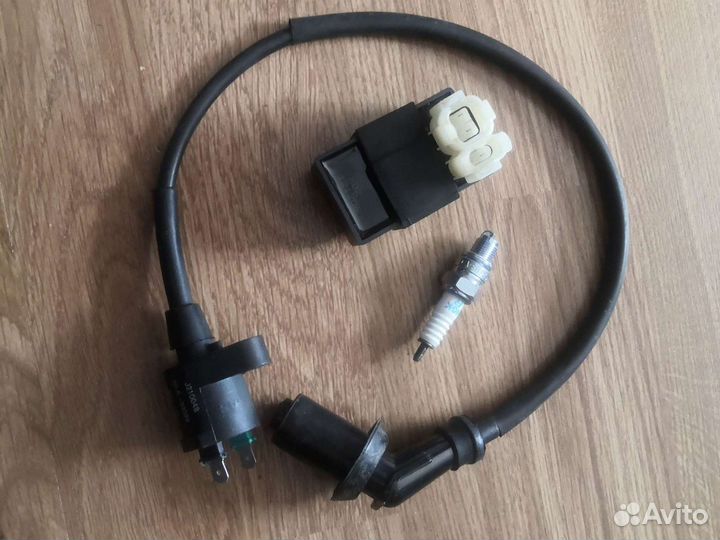 Новая катушка зажигания скутера Booster 150 Bws