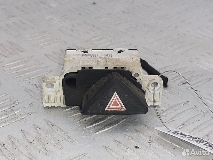 Кнопка аварийной сигнализации Ford Focus 2001