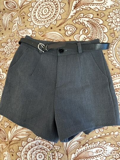 Шорты женские