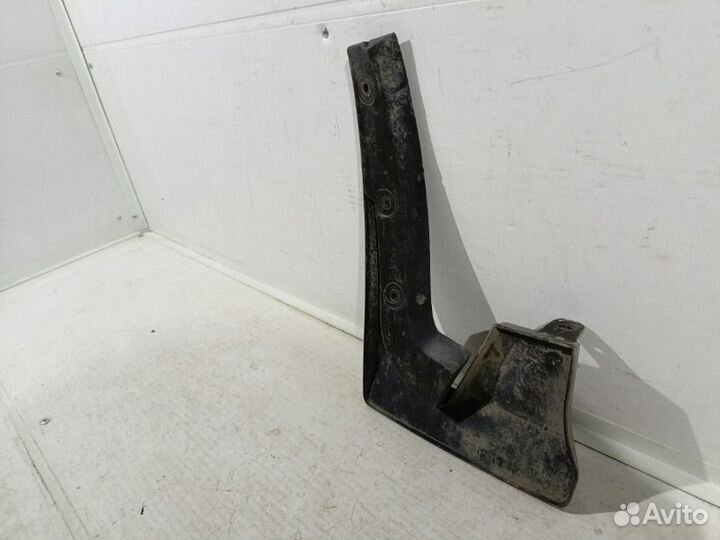 Брызговик задний правый Toyota Rav 4 40 2012