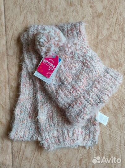 Комплект шапка и шарф для девочки