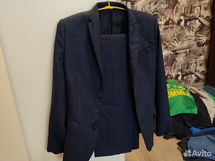 Школьный костюм