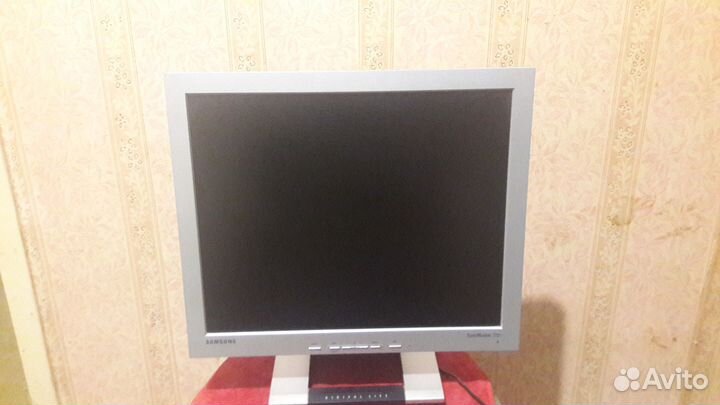 Samsung SyncMaster 720t на запчасти или почините