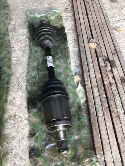 Привод передний левый BMW X3 E83