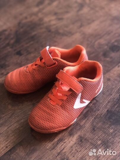 Детские футбольные бутсы 27 размер