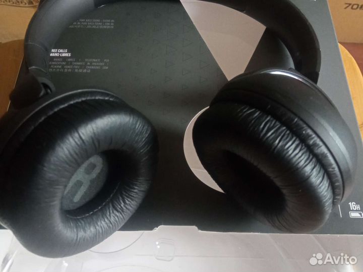 Беспроводные наушники jbl tune 560BT