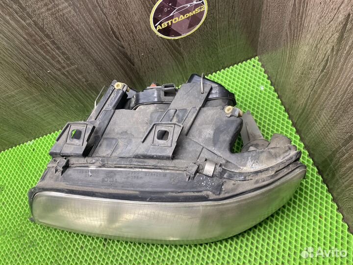 Фара передняя левая Audi A6 C5