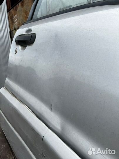 Дверь передняя правая Suzuki Grand Vitara 2000
