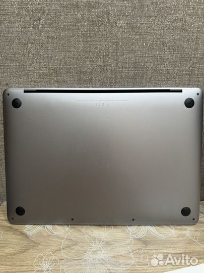 Apple macbook pro 13 2019