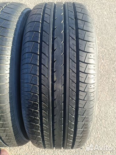 Yokohama dB Decibel E70 215/55 R17