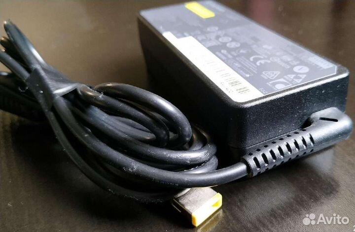 Блок питaния Lеnovо 20V 3.25А