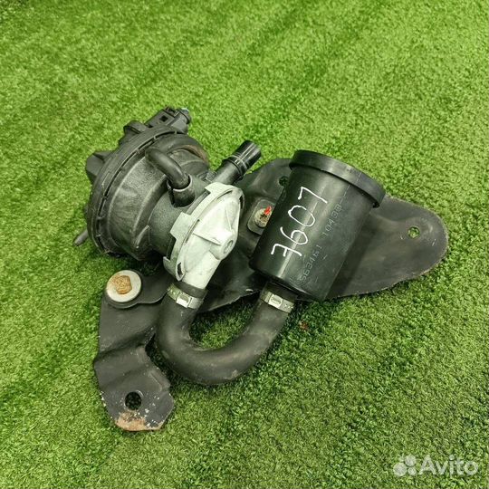 Топливный насос (магистральный) Volkswagen Golf 5