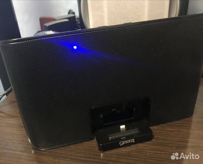 Док станция Gear 4 Street Party 5 для iPhone