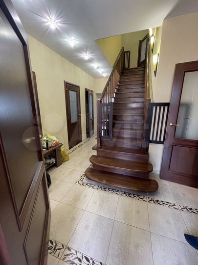 Дом 285 м² на участке 19 сот.