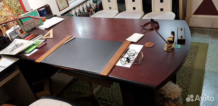 Письменный стол