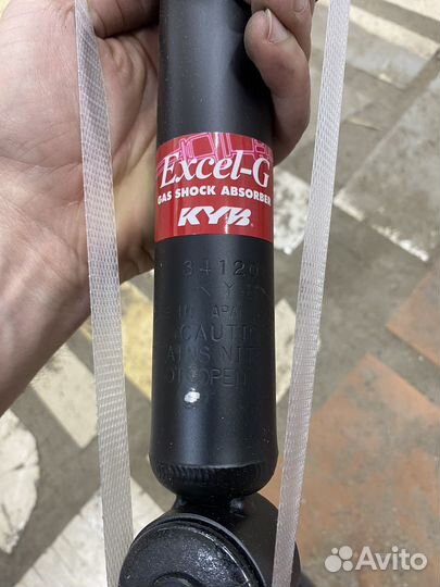 Амортизаторы задние Mitsubishi Carisma