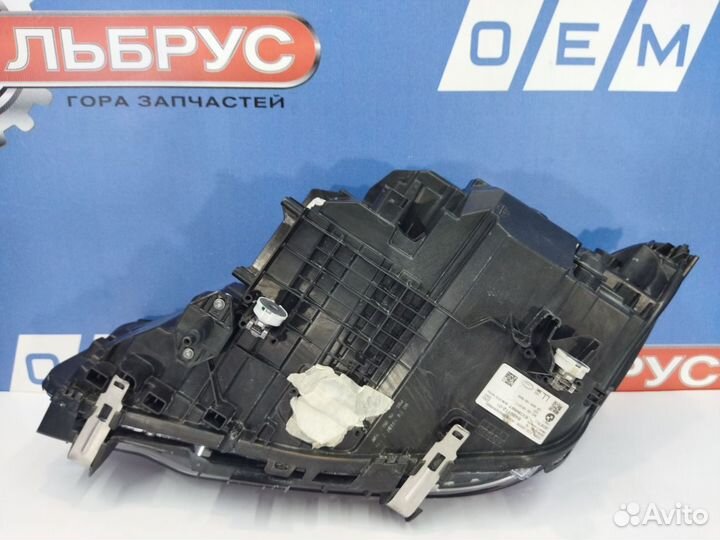 Фара правая BMW G30