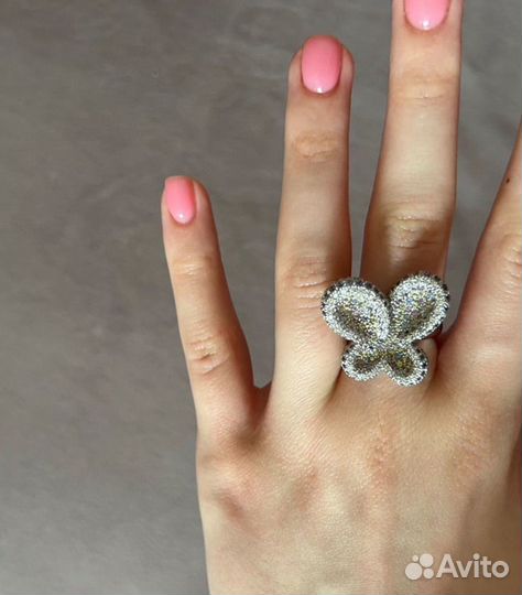 Роскошное золотое кольцо с бриллиатами mercury
