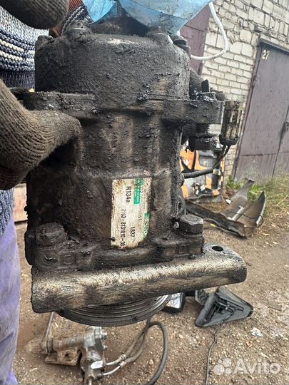 Компрессор кондиционера 3163-8131010-829