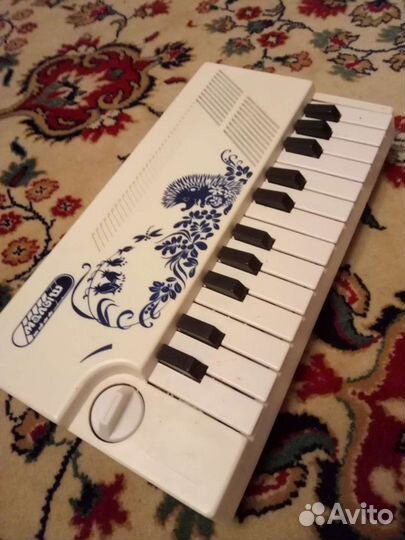 Электро-музыкальная игрушка Малыш