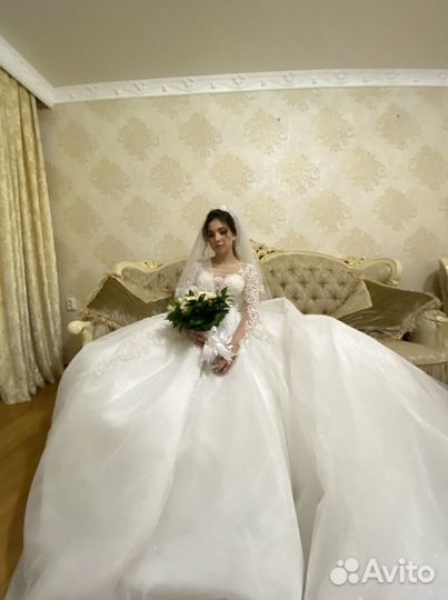 Свадебное платье