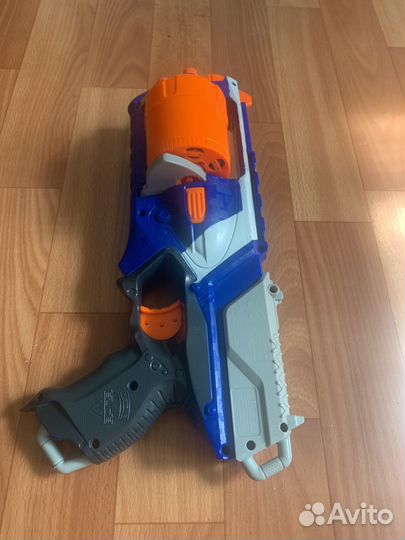 Nerf strongarm