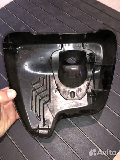 Крышка накладка камер на Лобовое Стекло Вольво S60