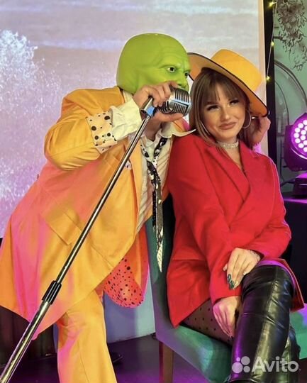 Поздравление на праздник от Маска(Джим Керри)