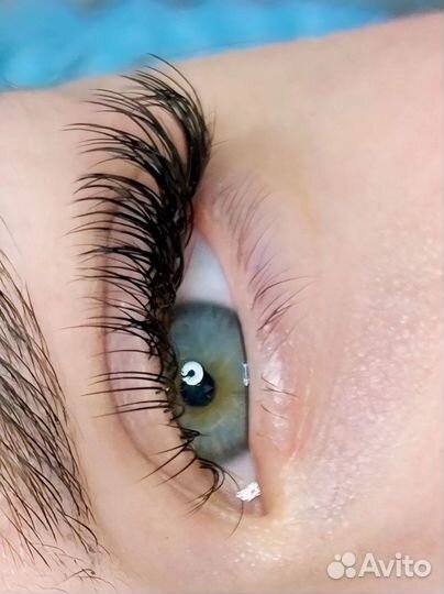 Наращивание ресниц на дому