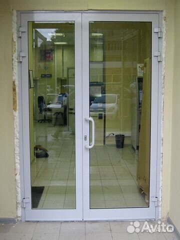Двери алюминиевые