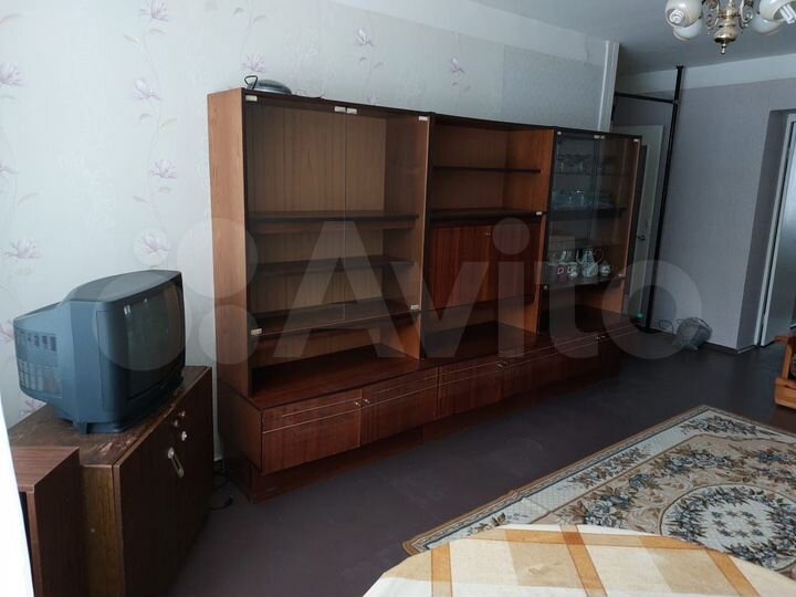 2-к. квартира, 46 м², 3/5 эт.