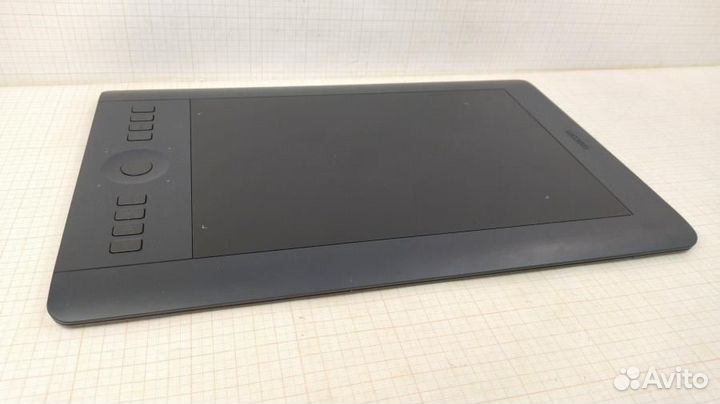 Wacom Intuos Pro Medium PTH-651, б/у, без пера