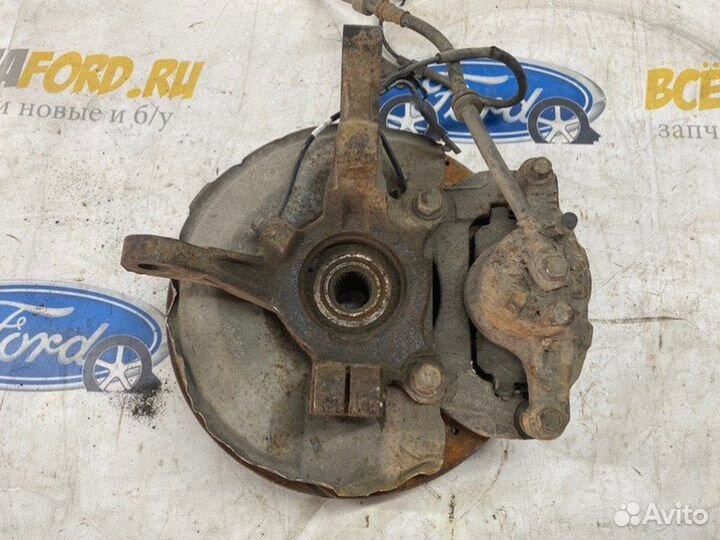 Кулак поворотный передний левый Mitsubishi