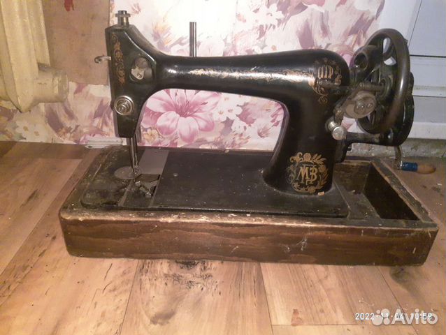 Швейная машина