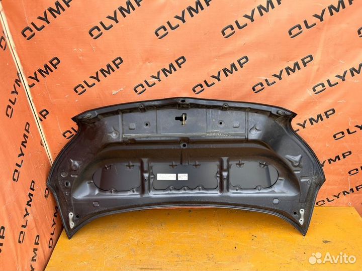 Капот Toyota Voxy ZRR70 3ZR-FAE 2010